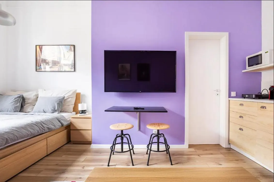 Apartment Stylish Purple Suite In Heart Of Budapest Hungary
